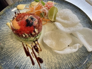 F11 - TARTARE & AVOCADO