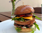 Burger con manzo sfilacciato