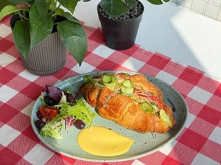 Круасан Полло