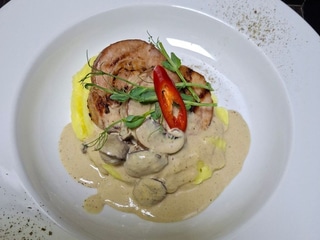 М'ясні рулети з картопляним пюре