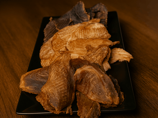 Пивна тарілка з м'ясних чіпсів