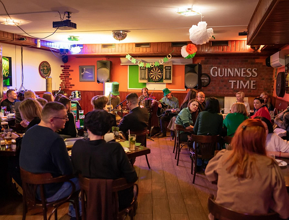 Менің әйеліммен BDSM фотосуреттерім