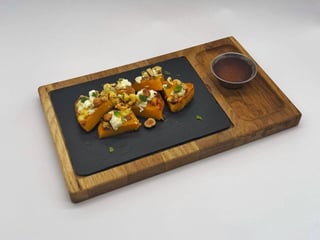 Печений гарбуз з фетою та дорблю