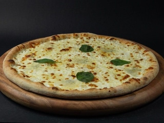 Malá Quattro Formaggi