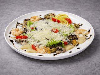 Салат з морепродуктами