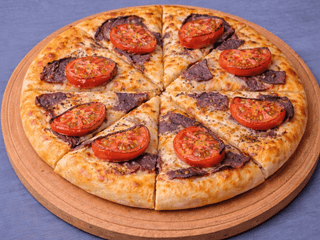 Хачапурі з бастурмою та помідором