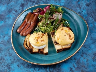 *ТОСТИ ПАШОТ З КОВБАСКАМИ ГРИЛЬ