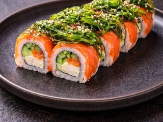 Philadelphia Wakame Salmon