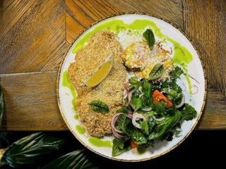 Шніцель курячий з горгонзолою