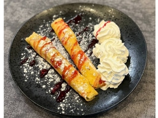 Млинці  з сиром та курагою