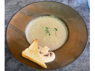 Крем суп грибний