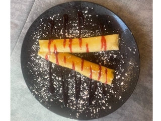 Млинці з сиром та курагою