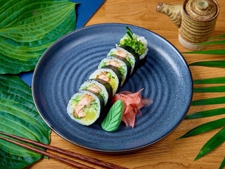Sake crunchy futomaki