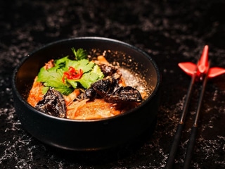 СКЛЯНА ЛОКШИНА ВОК З ГРИБАМИ