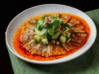 B2. Вуха свині в соусі Чилі