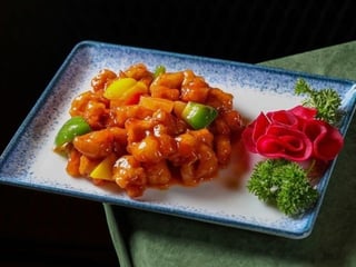 F1. Курка з ананасом