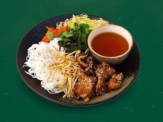 Bun Cha | Grilované vepřové
