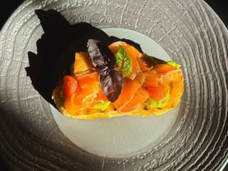 Брускета з гуакамоле та  лососем | Bruschetta with guacamole and salmon