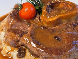 Томлений особуко з ризотто качо е пепе та пармезаном | Braised osobuko with cacio e pepe risotto and parmesan