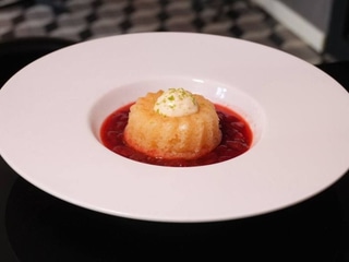 Ромова баба з  полуницею | Rum baba with strawberries