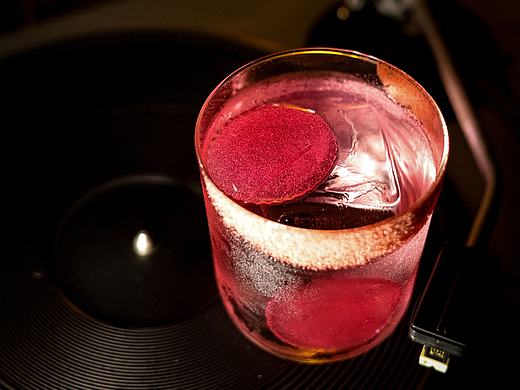 Әлемдегі ең жұқа порно видеолар Камалия порнода