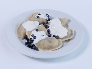 Pierogi z jagodami