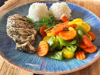 Filet drobiowy w ziołach