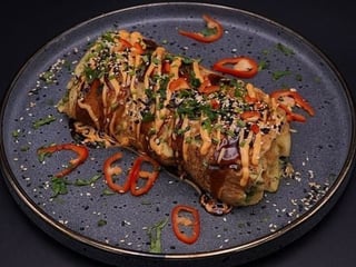 Омлет-рол із куркою та беконом
