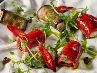 Асорті з грузинських рулетів