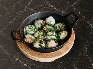 Baked Mushrooms with Cheese & Yogurt Sauce