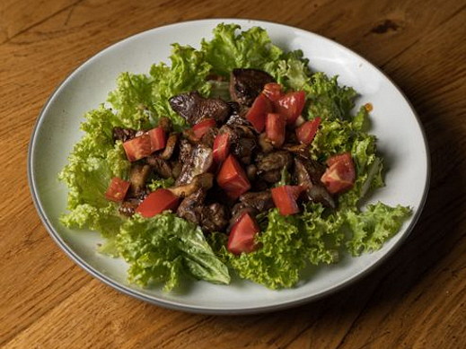 Салат теплий з печінкою (300г)