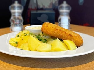 1. VYPRÁŽANÝ SYR & VARENÉ ZEMIAKY