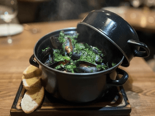 Мідії у вершковому соусі