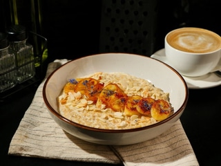 🪫Вівсяна каша на молоці з карамелізованим бананом