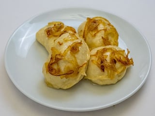 Вареники з картоплею та грибами