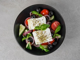 Салат овочевий з сиром фета 🥗