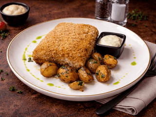 Smažený sýr Provolone Dolce DOP v panko strouhance, šafránová aioli, brambory grenaille