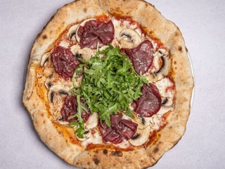 Pizza Bresaola