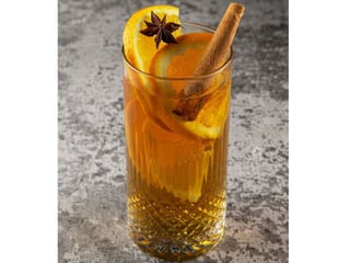 White mulled wine