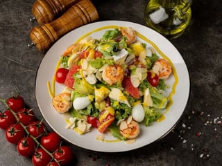 Фреш салат з креветками