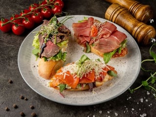 Асорті брускет