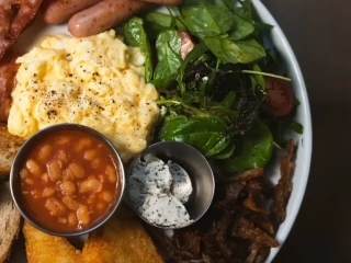 ENGLISH BREAKFAST