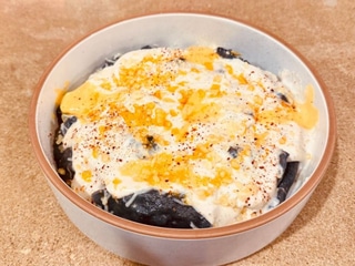 NEW ! Чорні вареники з картоплею під гарячим сирним соусом ! 