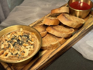 ПАШТЕТ ІЗ ЯГІДНИМ СОУСОМ