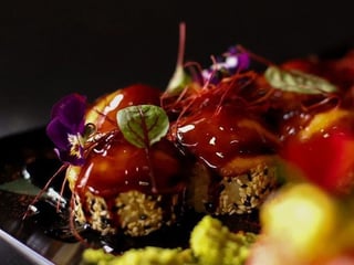 CHEESE BAKED ROLL З ЛОСОСЕМ