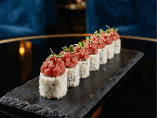 Roll Tatar z tuńczykiem