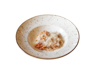 Паста болоньєзе з яловичиною