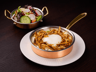 Гречка з пармезаном та яйцем пашот