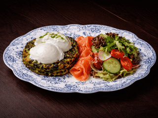 Хешбраун з цукіні та лососем