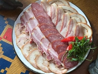 Мʼясна тарілка Бокораш